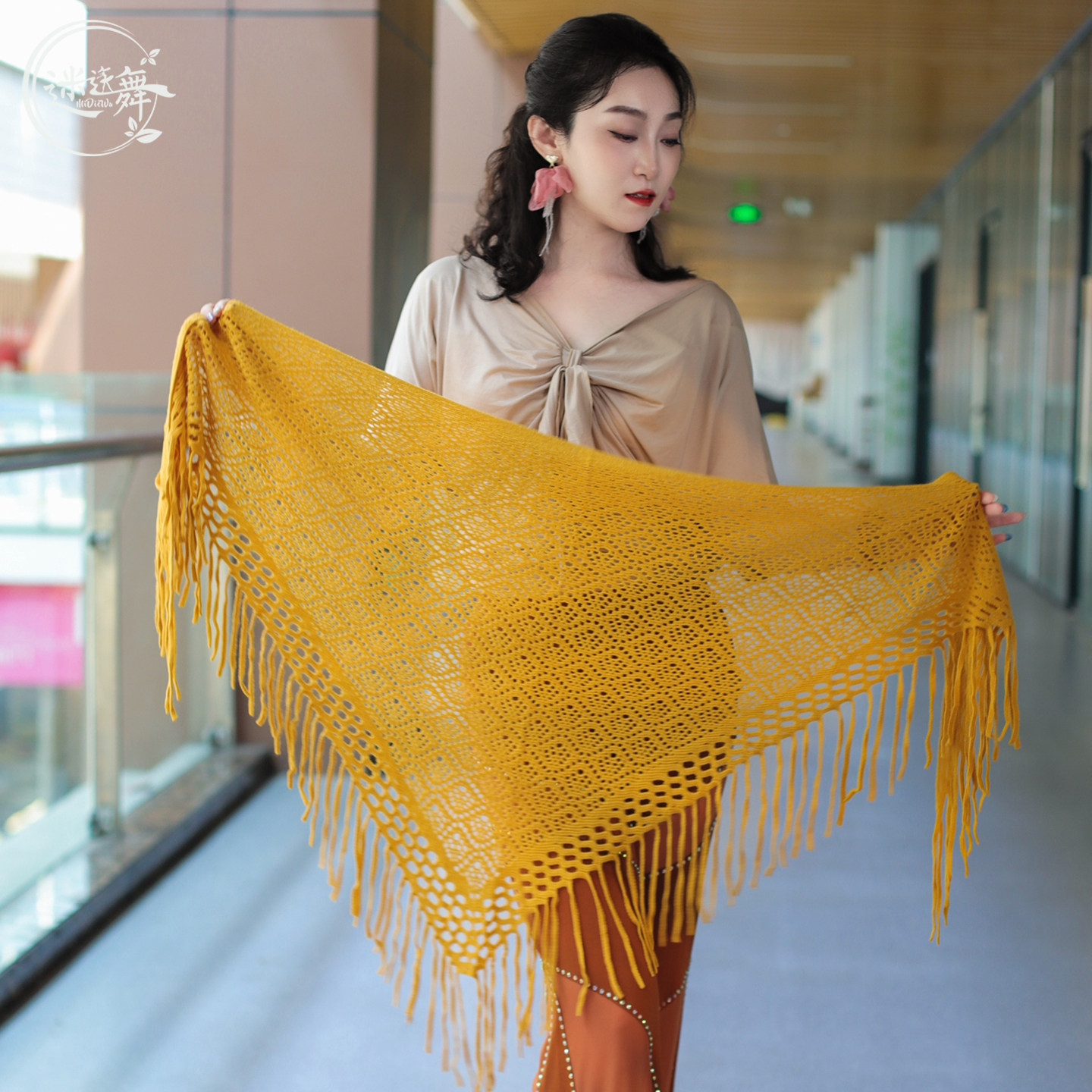 迷迭舞2025新款肚皮舞臀巾特价舞蹈跳舞腰巾腰链三角巾流苏百搭女