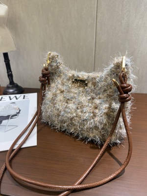 purse秋冬手挽腕包特色手混线粗毛线手工编织新手简单入门diy百搭