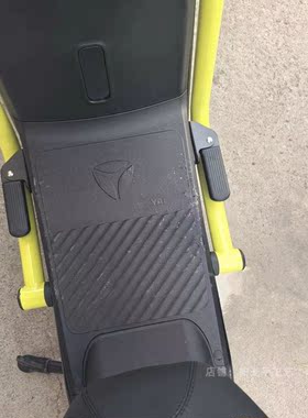 适用雅迪冠能6代B60-D电动车脚垫