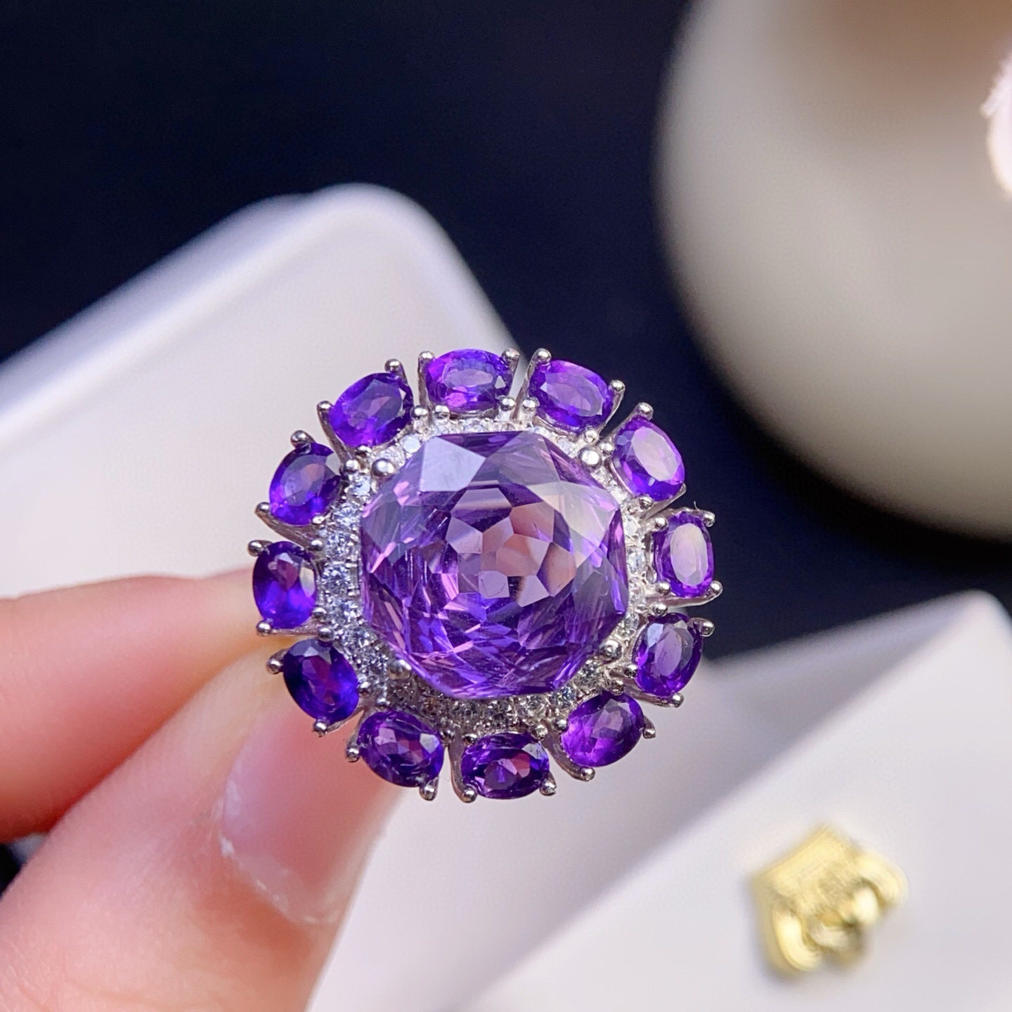 纯天然紫水晶戒指女款颜色超级棒3*4、12mms925纯银镶嵌戒白金