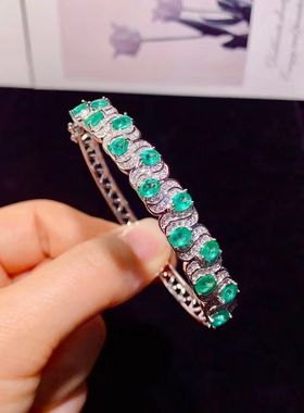 新款哥伦比亚祖母绿手镯 微镶满钻祖母绿彩宝手环上手超美