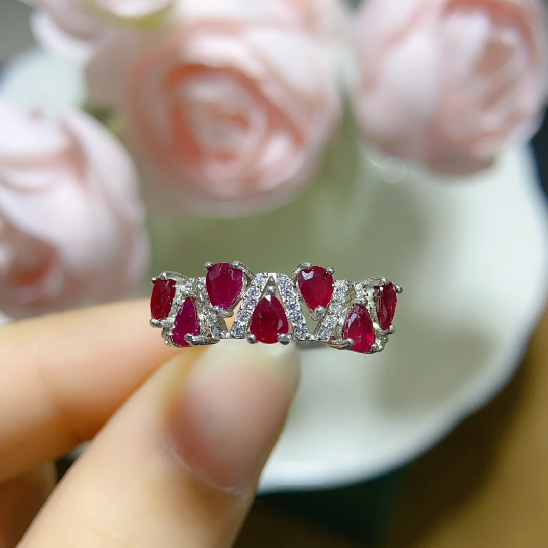 520礼物专场天然红宝石戒指18K白金色显气质女天然红宝石镶钻搭配