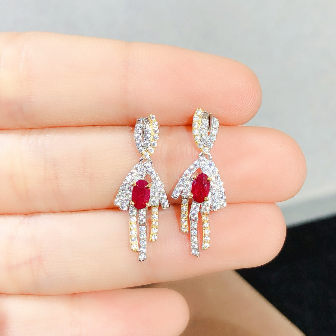 S925银镶缅甸天然红宝石耳环耳扣精致时尚鸽血红宝石耳圈耳坠高级