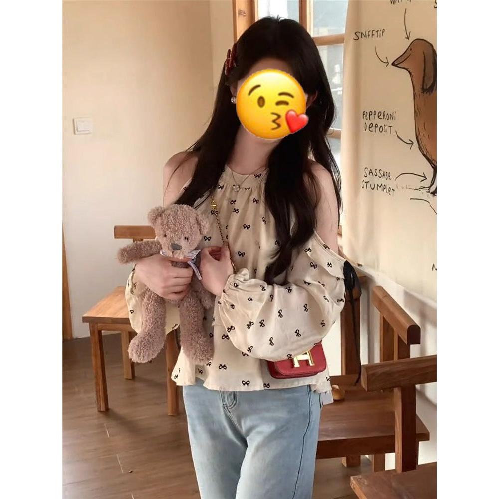 法式甜辣蝴蝶结露肩挂脖上衣女2026年夏季新款设计感小众雪纺小衫