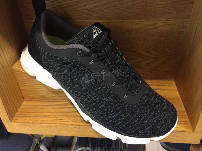 2022 牧高笛 秋冬  男式健步鞋 zmbqu23025