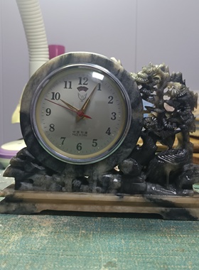石雕闹钟 七八十年代出口款白鸽闹钟黄铜机芯，寿山石雕壳子全新