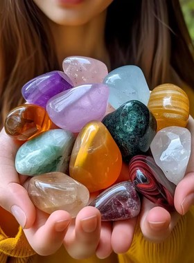 天然水晶滚石摆件原石打磨装饰品