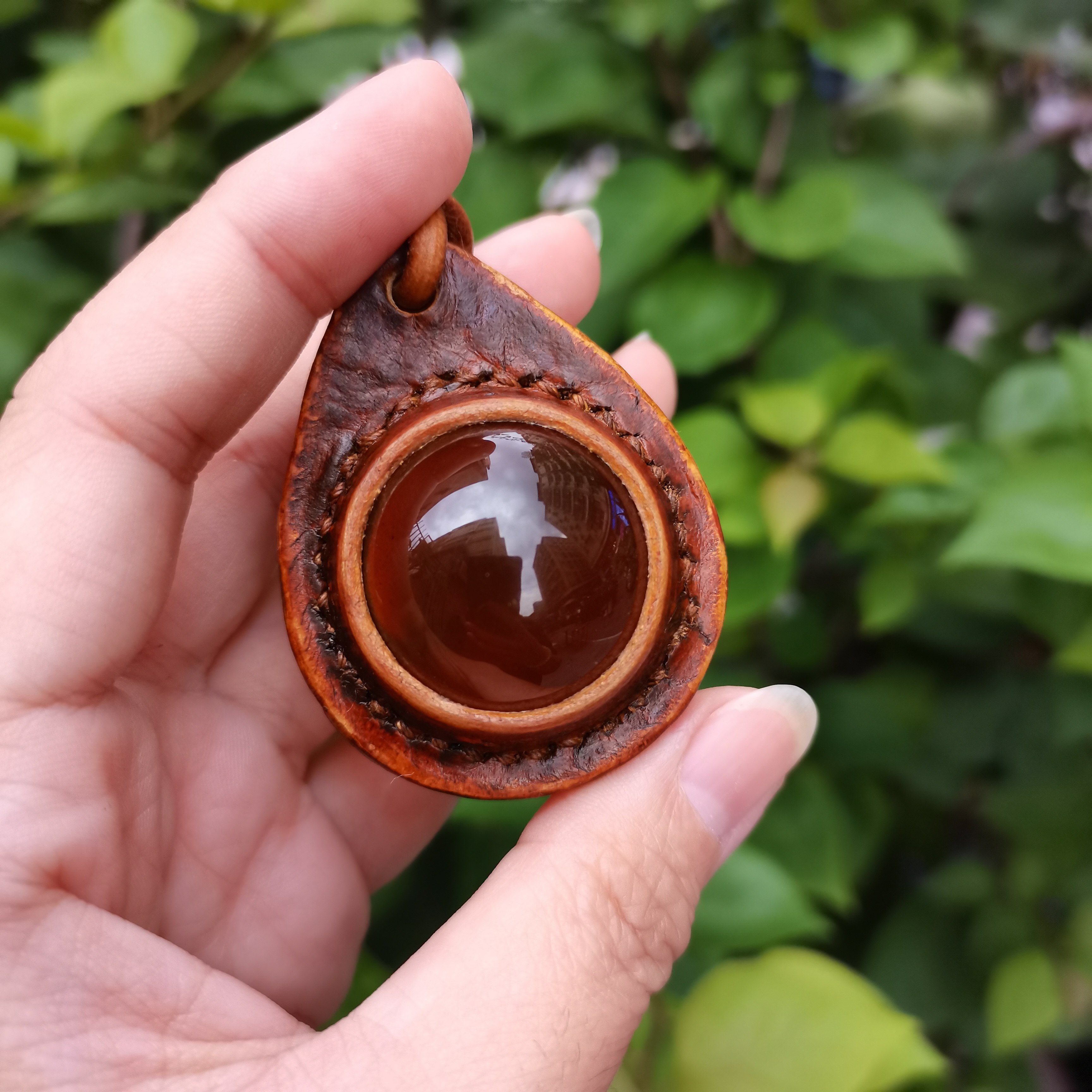 天然原矿琥珀蜜蜡植鞣皮包裹棕红金棕吊坠文玩手串手把件配饰配珠