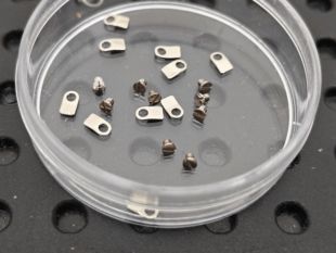 手表配件国产全新代用瑞士原装ETA2892机芯固机片固定机芯卡片