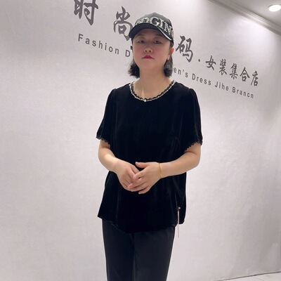 芮娜依莲夏季新款大码丝绒衫短袖