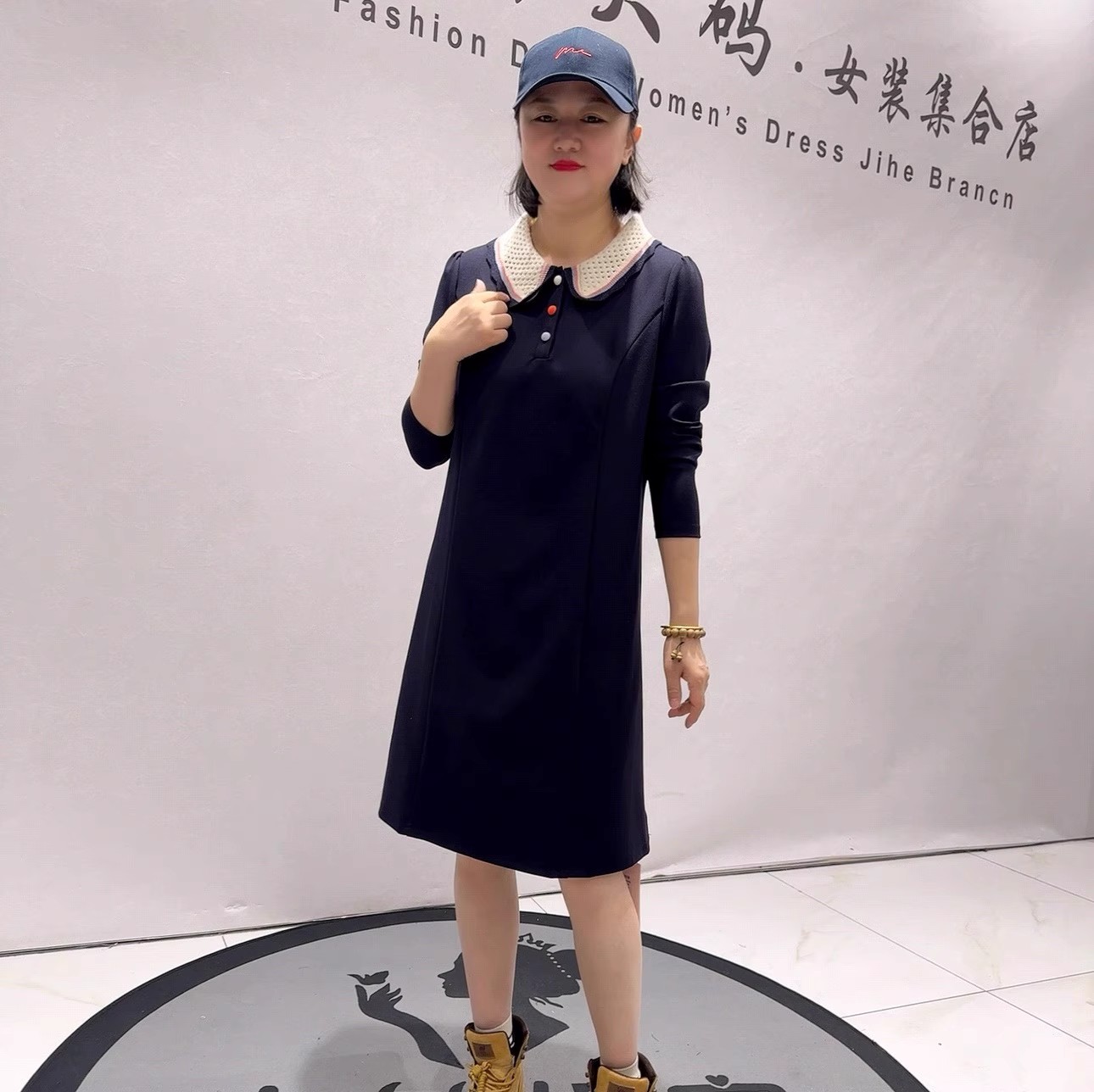 芮娜依莲年货新款大码气质连衣裙