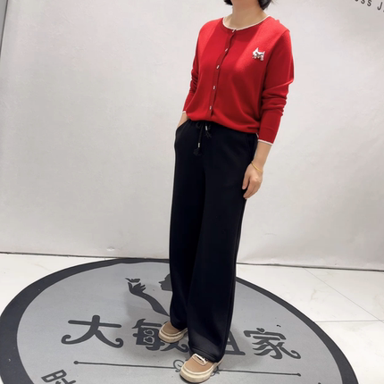 1561女权贵族年货新款欧货加绒女裤加大码女装胖妹妹百搭显瘦长裤