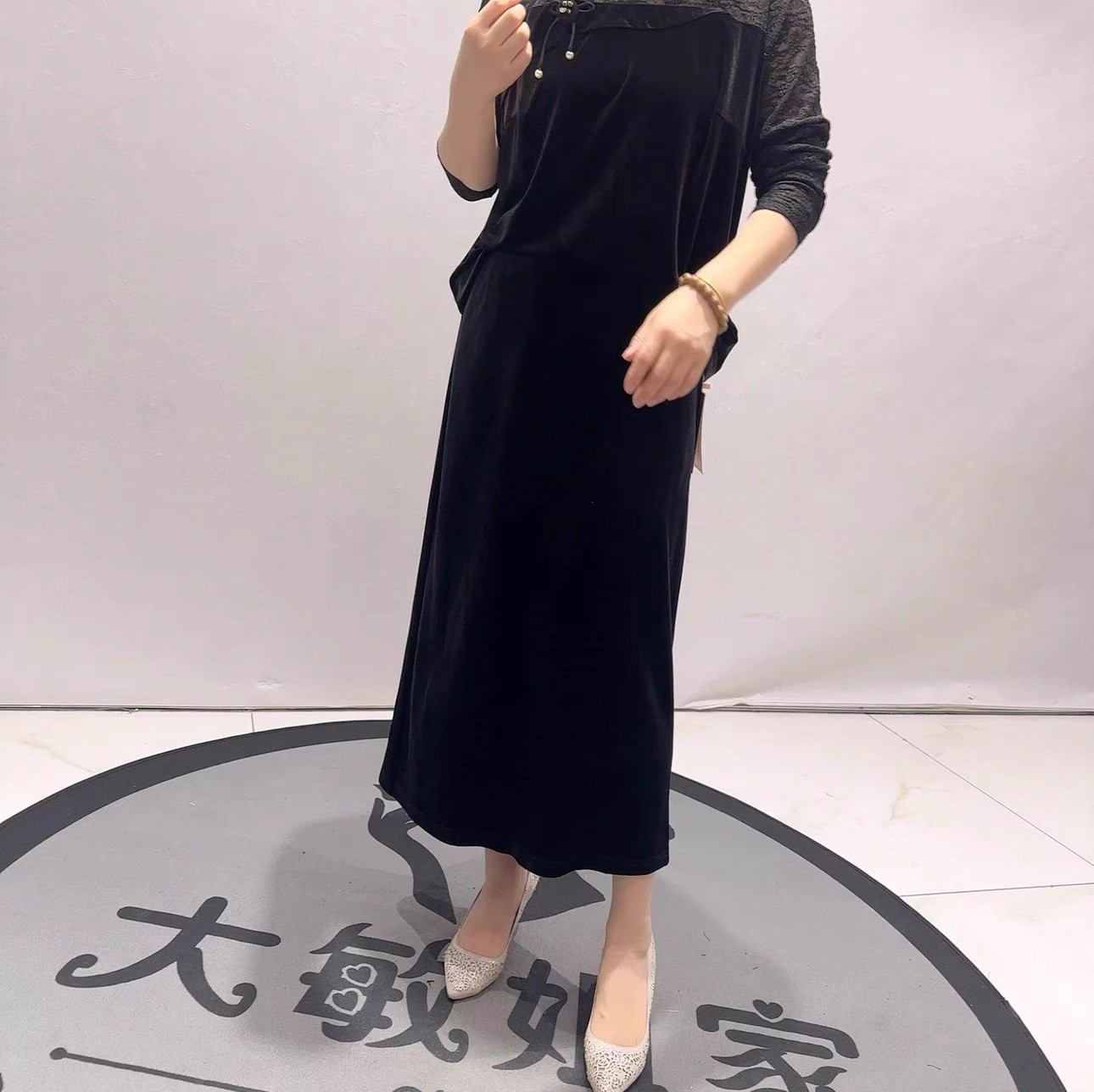 芮娜依莲年货新款大码丝绒半身裙