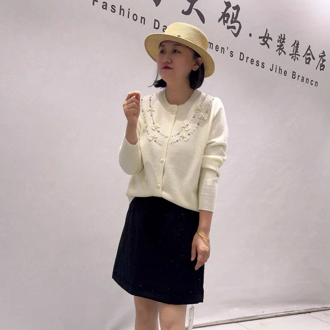 女权贵族秋季新款大码开衫针织衫