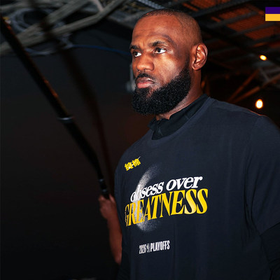 湖人詹姆斯同款T恤obsess over GREATNESS季后赛主场