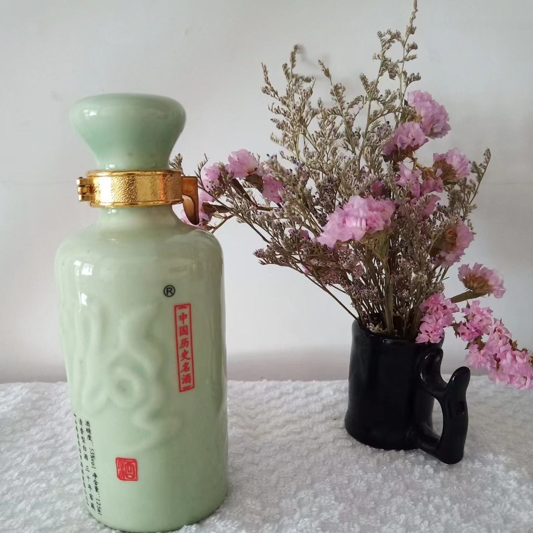 2016年长治潞酒30年53度窖藏白酒老酒清香型纯粮酿造山西特产