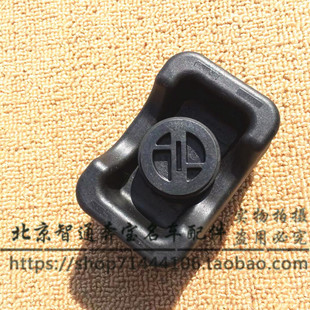 A220 A250 A35 适用奔驰 B200 A200L B180 W177车底千斤顶胶 A180