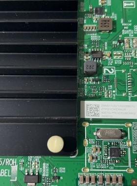 拆机海信85U7G(BOM3)302251主板RSAG7.820.11215屏HD850V8U55-TA