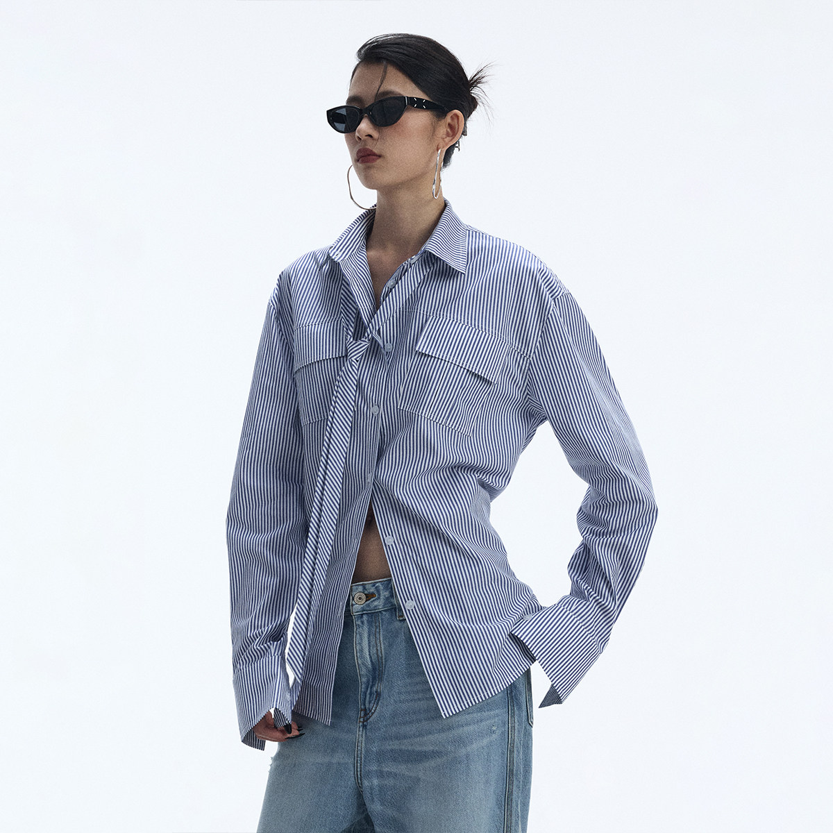 ourhour 工装口袋 蓝白条纹可收腰宽松衬衫含飘带 女秋设计感上衣