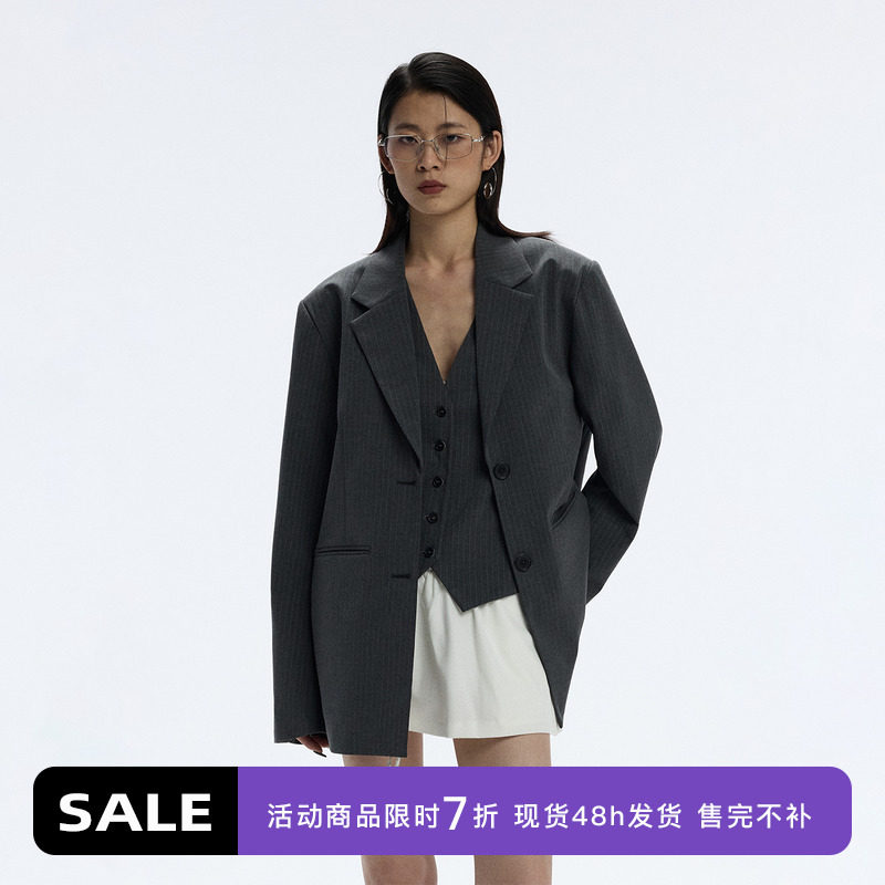【限时7折】ourhour 知识分子 深灰条纹翻领宽松西装V领马甲