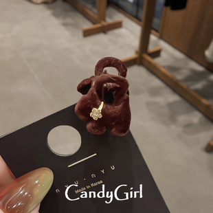 迷你植绒小狗抓夹女新款高级感额前刘海碎发夹子公主头顶夹鲨鱼夹