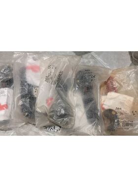 ABB柜门手柄OHB 145J12有4只（3只缺螺丝），