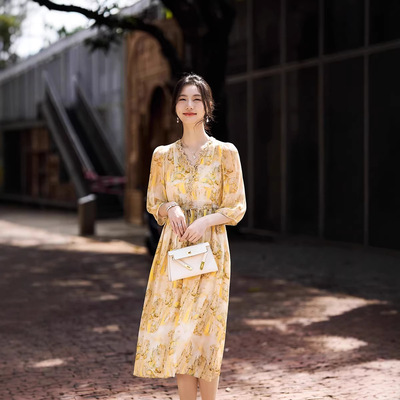 90462气质显瘦显白优雅印花真丝连衣裙女法式复古木耳花边收腰裙