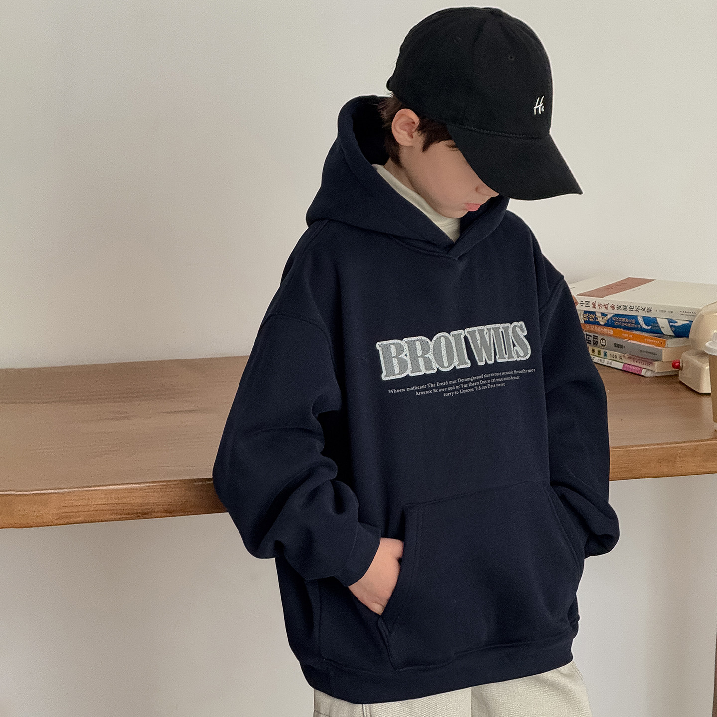 男童连帽加绒卫衣秋冬2025新款洋气儿童冬季中大童一体绒打底衫潮