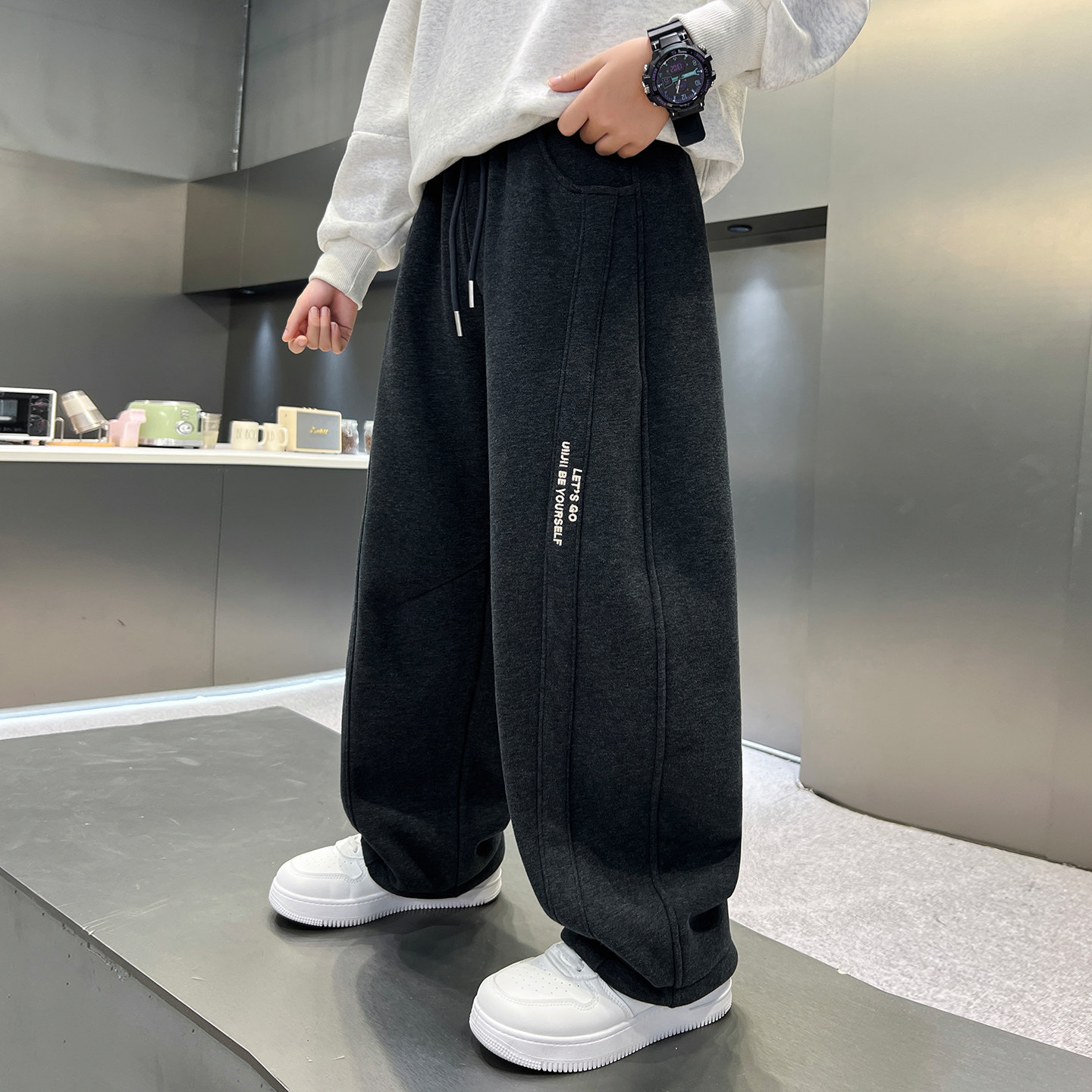 男童加绒运动裤秋冬季2025新款洋气儿童加厚中大童冬款一体绒卫裤