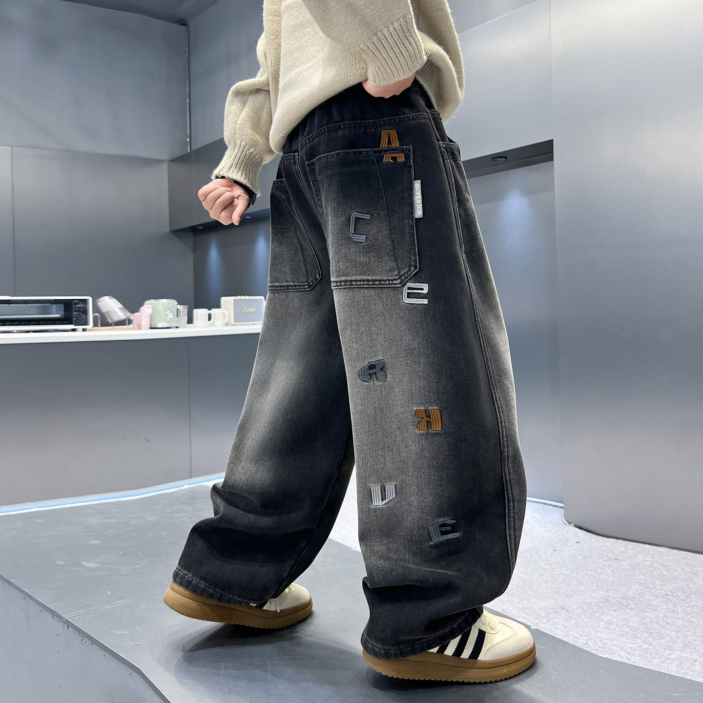 男童牛仔裤春秋款2026新款儿童炸街春装裤子中大童春季宽松长裤潮