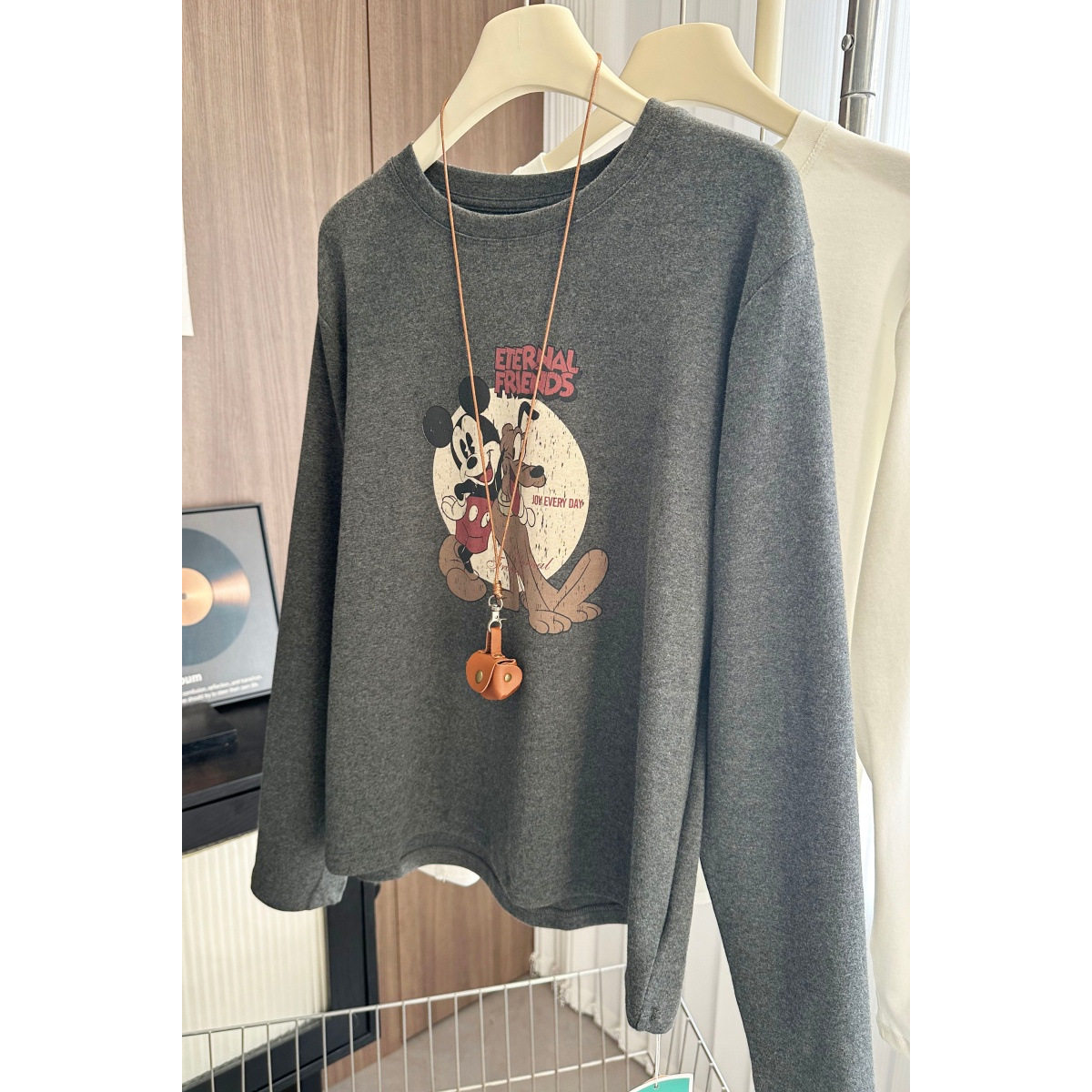 秋冬磨毛软糯卡通长袖打底T恤女