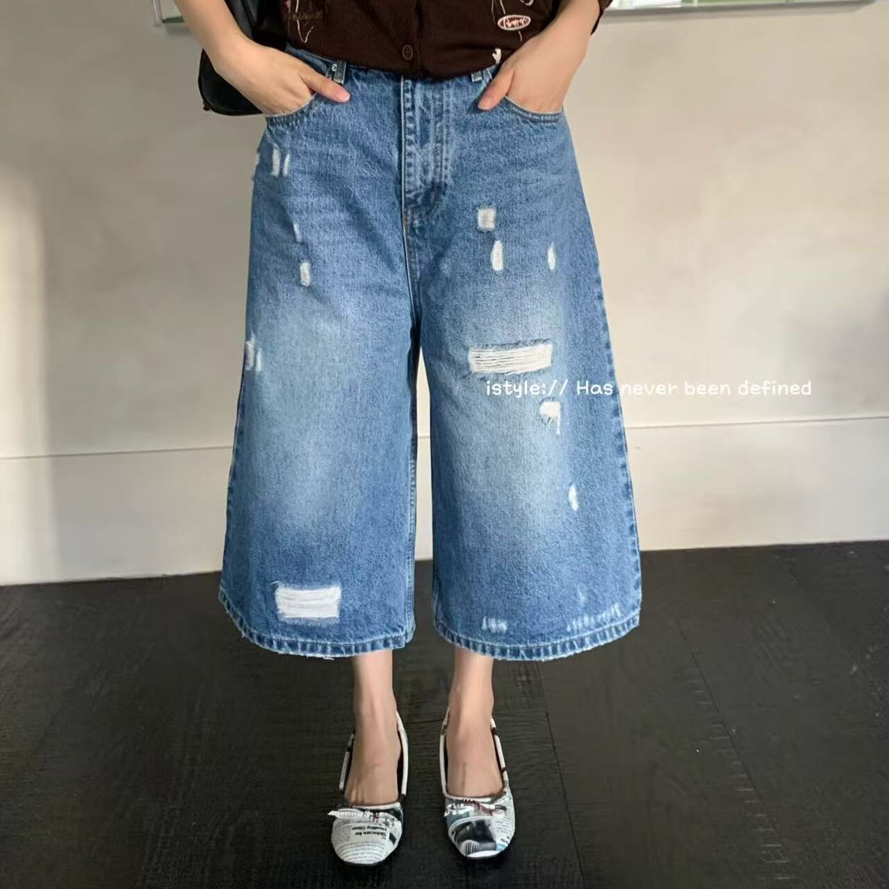 韩国istyle秋季2025新款美式破洞直筒八分裤水洗磨白阔腿牛仔裤女