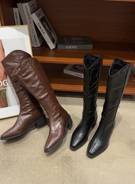 28021冬季新品女粗跟皮面小方头高筒靴时尚西部骑士靴加绒复古潮