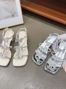 20-5夏季新品女水晶粗跟一字带水钻凉鞋时尚韩版小众设计款高5cm