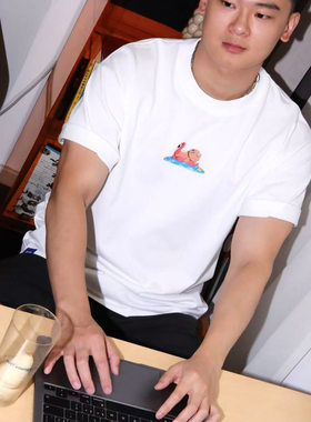 Blankgentle夏季新款泳池火烈鸟小熊印花T恤全棉可爱休闲简约