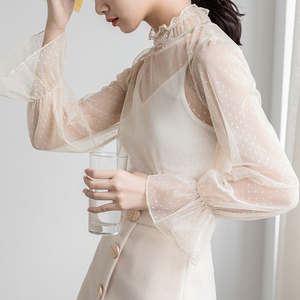 半高领蕾丝打底衫