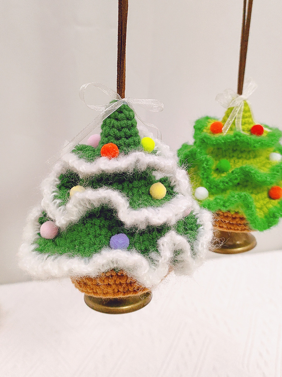 DIY HAND-WOVEN CHRISTMAS TREE CAR PENDANT SMALL BELL WOOLEN CROCHET MATERIAL BAG HOMEMADE CREATIVE HOLIDAY GIFT