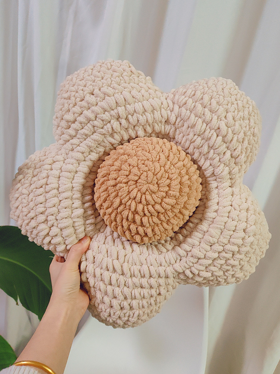 DIY HAND-WOVEN PILLOW SMALL FLOWER SUN FLOWER SOFA PILLOW DOLL CROCHET MATERIAL HOMEMADE GIFT FOR GIRLFRIENDS