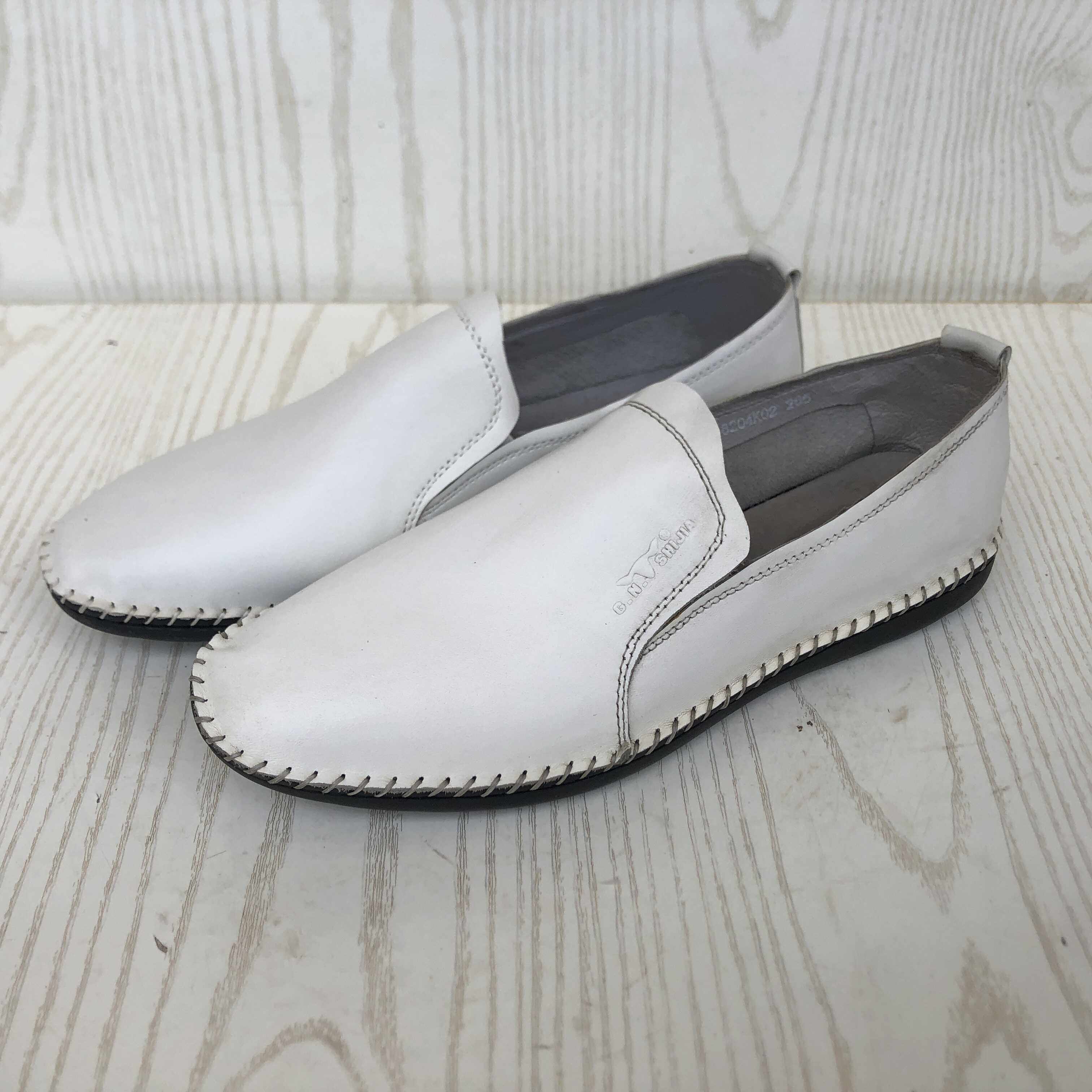 断码捡漏43码公牛真皮男鞋【轻微瑕疵色差鞋】软皮缝线休闲小白鞋