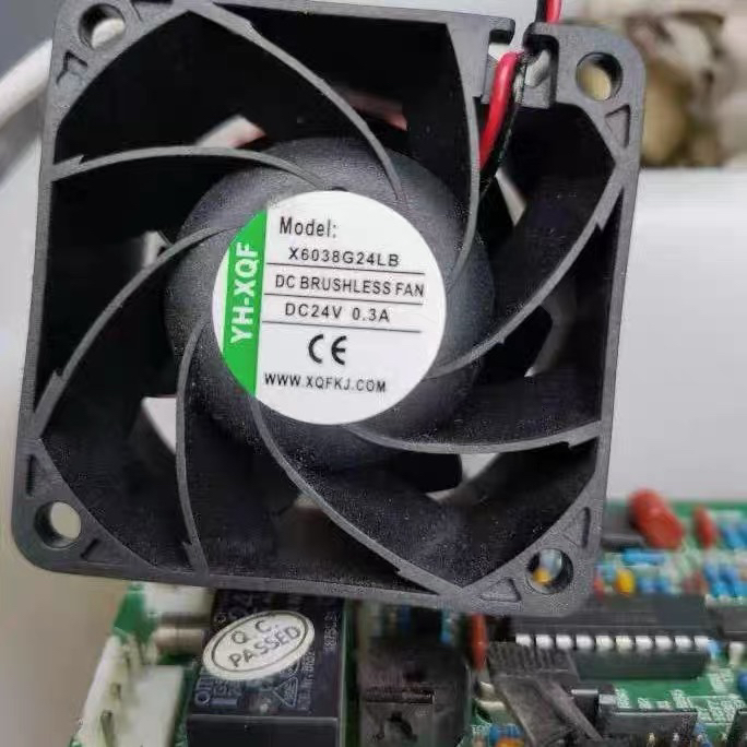 YH-XQF X6038G24LB DC 24V 0.3A 60x60x38mm 6厘米散热风扇