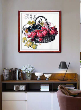 纯手绘葡萄国画写意水墨花鸟画客厅玄关装饰画四尺斗方葡萄秋实图