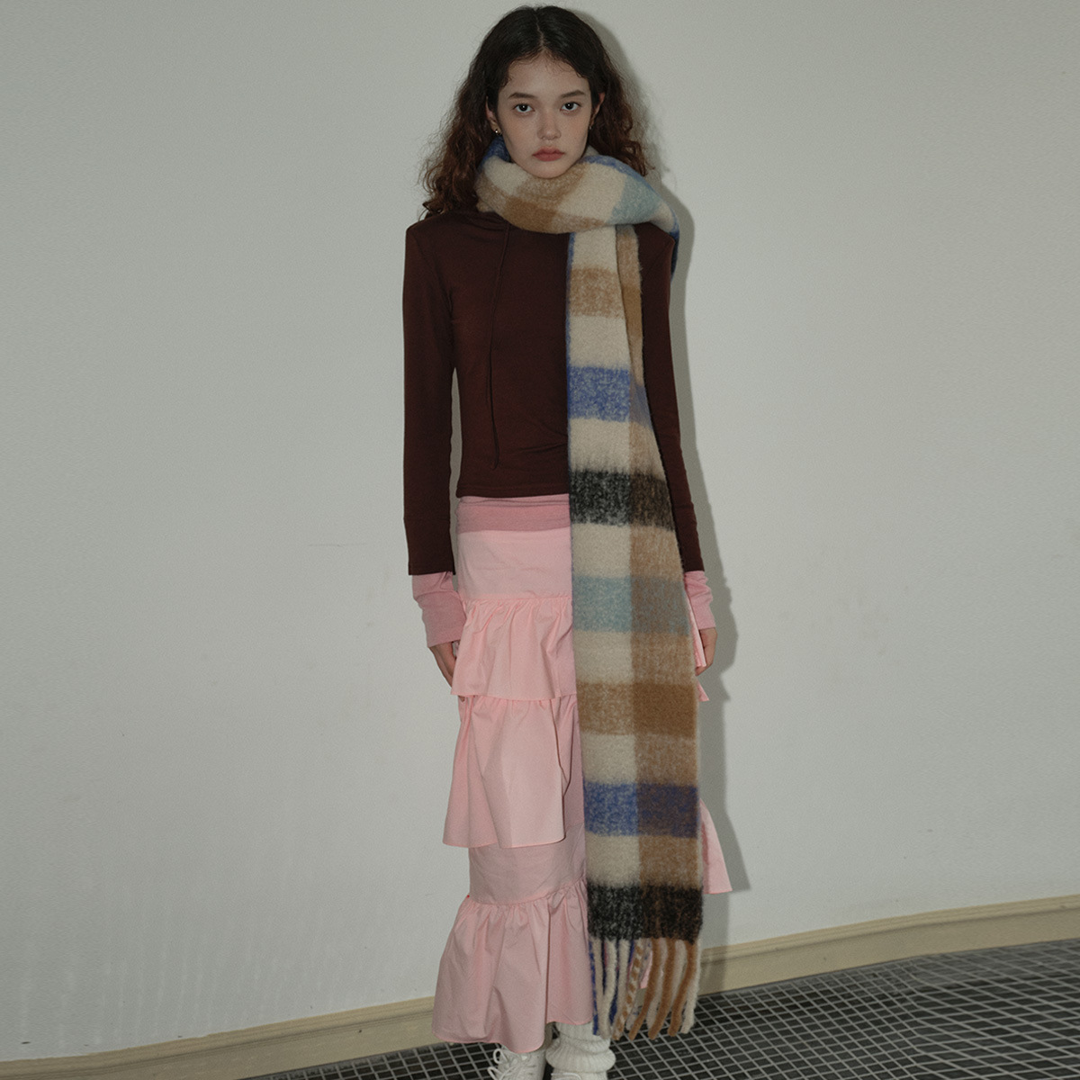 设计师款含40羊毛中性复古蓝色格子围巾女冬季氛围感软糯毛线围脖