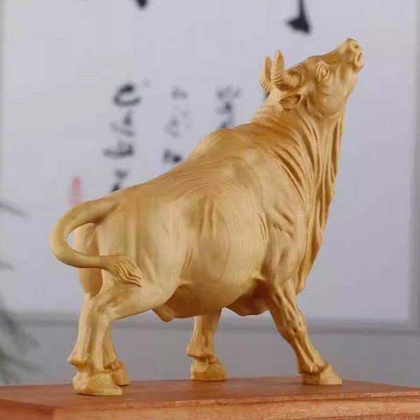崖柏朝天牛摆件手把件图片