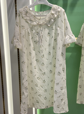 新一系XK62760新1系女生花朵可爱圆领清新甜美凉爽花边睡裙家居服