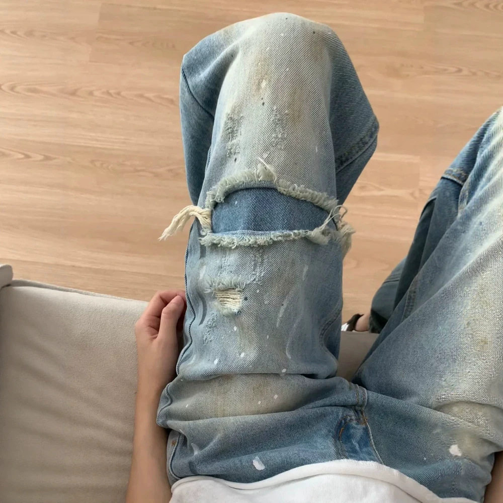 美式复古浅蓝色破洞涂鸦直筒牛仔裤女早秋胖mm高腰宽松显瘦阔腿裤