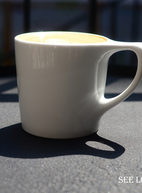 上新品 CUPSHOUSE知识分子猫耳朵平杯手 陶瓷拿铁马克咖啡杯325ml