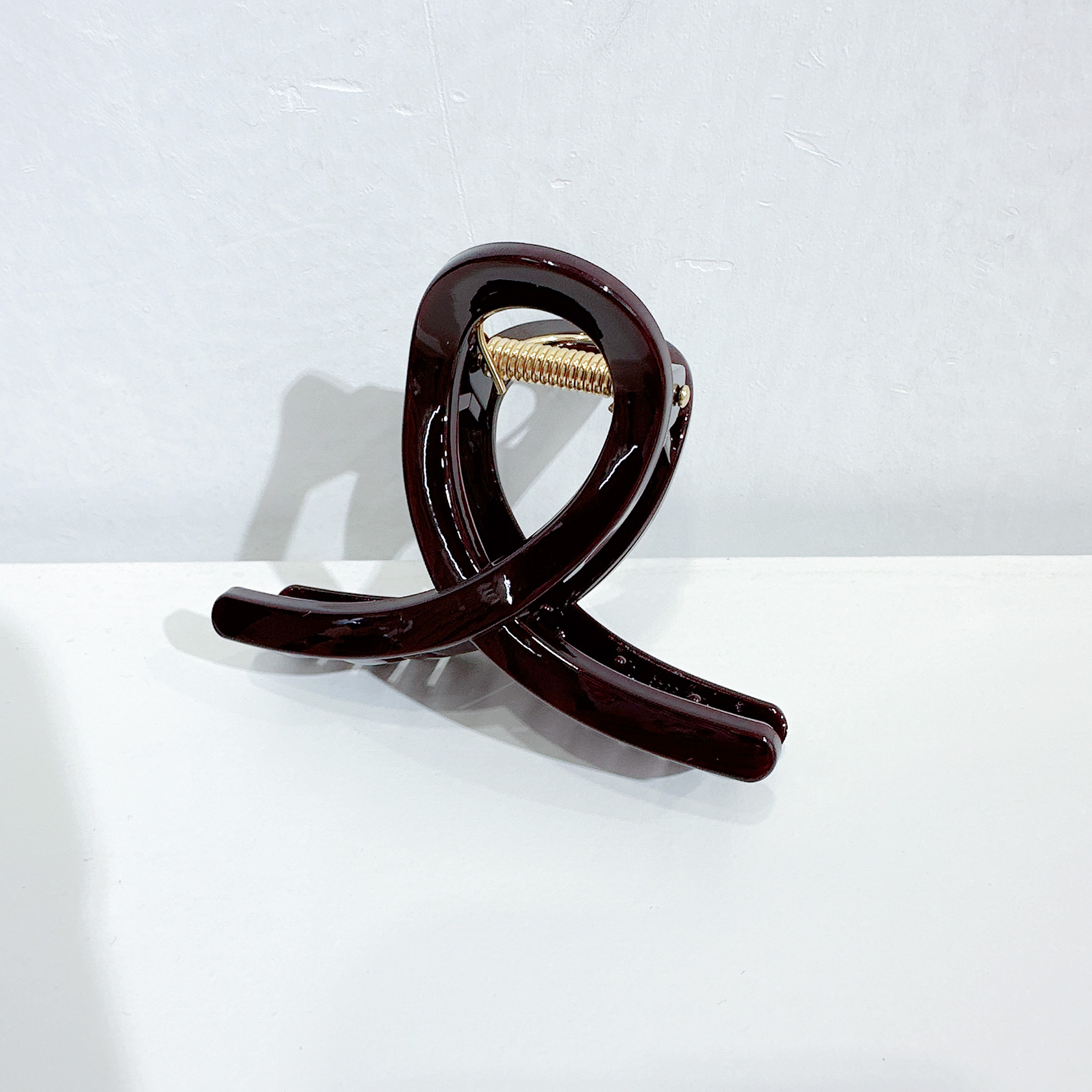 东大门新款纯色中号亚克力抓夹女