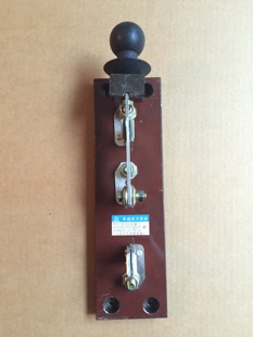 HS11F-200/18 倒顺双投开启防误式刀开关 黄铜厚件 隔离开关