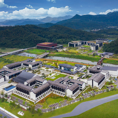 【官方直营】绍兴枫桥学院高级/庭院双床房1-2晚含双早度假套餐