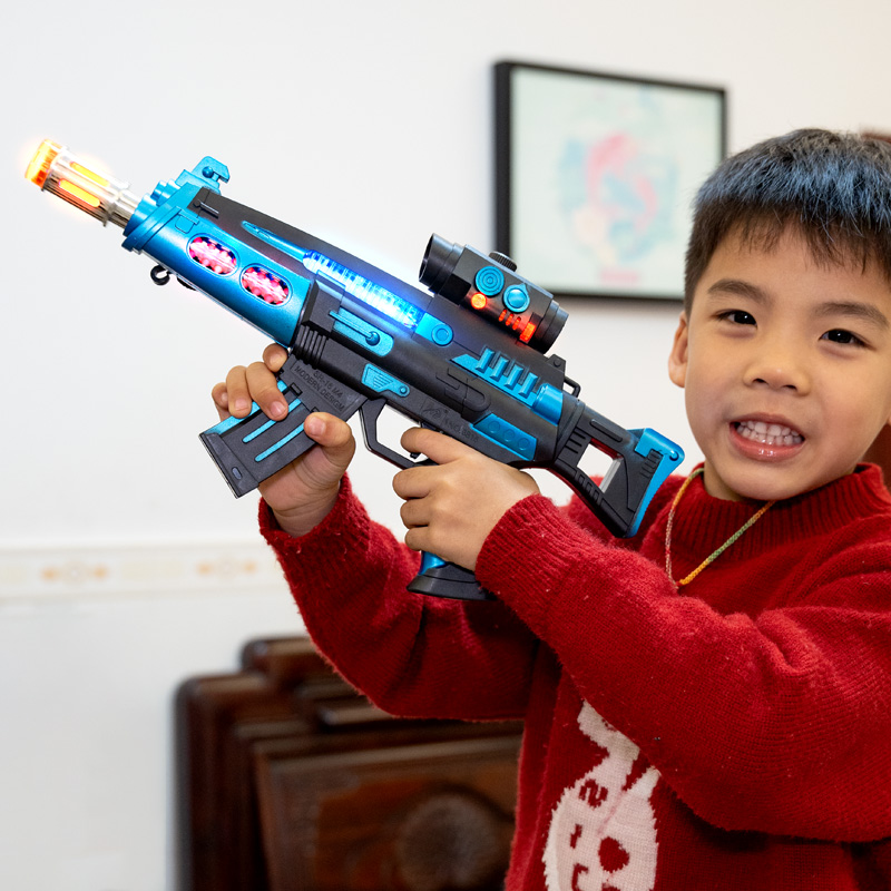 儿童男孩电动声光玩具枪伸缩振动炫酷灯光宝宝2-3-6岁冲锋枪礼物
